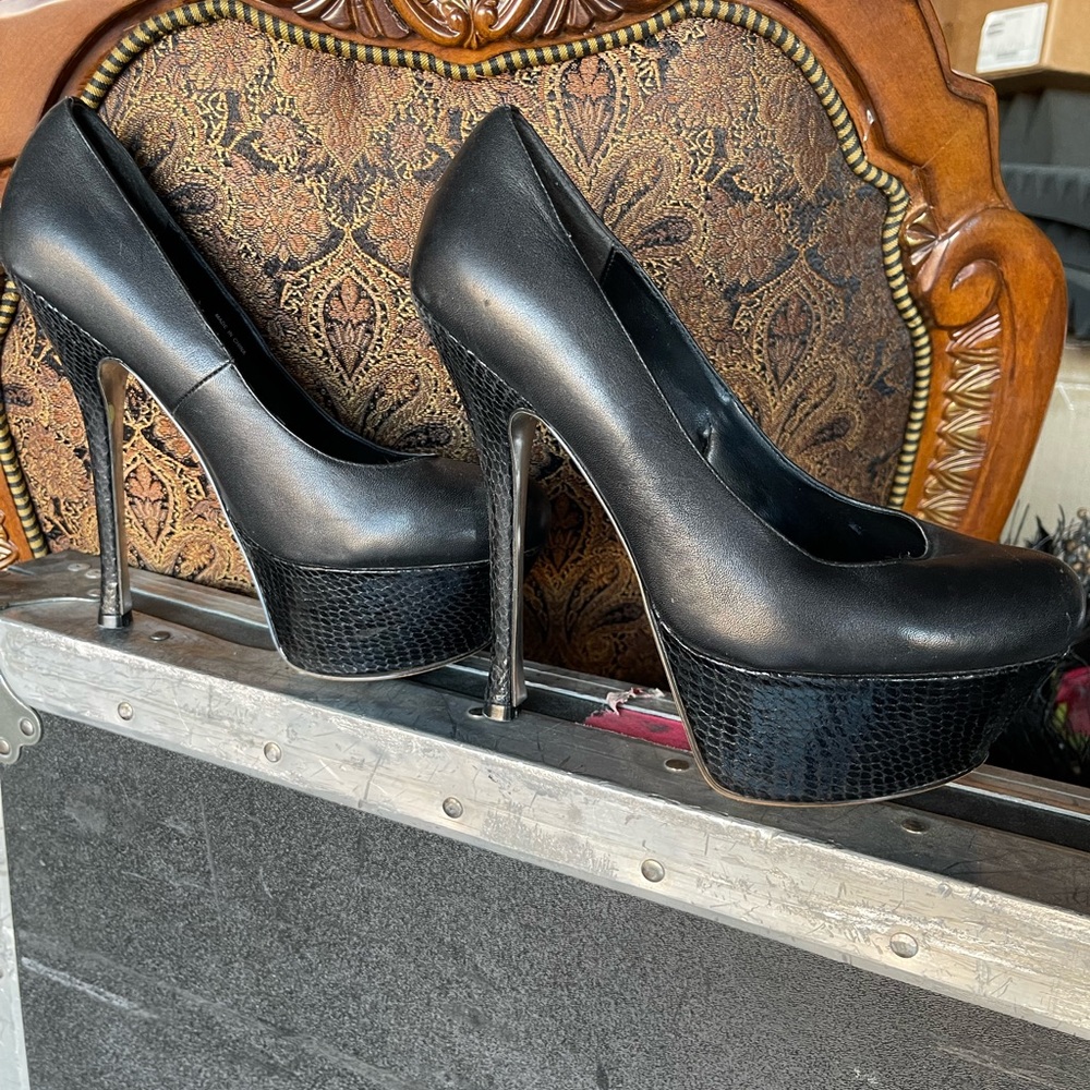Bebe platform stiletto